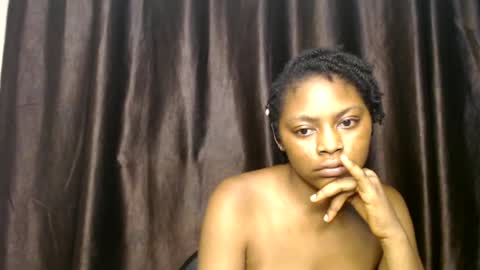 Snapshot of flirty_xxbonny chatting on 15, 6, 2026 flirty_xxbonny online show from 15, 6, 2026