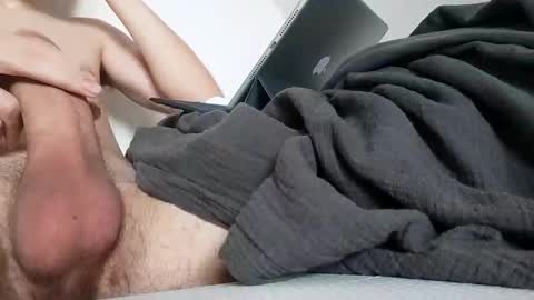 flo187842 online show from 12, 11, 2025