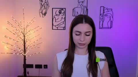 Snapshot of flora_ri chatting on 15, 7, 2026 just ask me online show from 15, 7, 2026