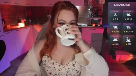 Snapshot of flower_camellia chatting on 17, 12, 2024 Camelia online show from 17, 12, 2024