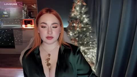 Snapshot of flower_camellia chatting on 27, 12, 2024 Camelia online show from 27, 12, 2024