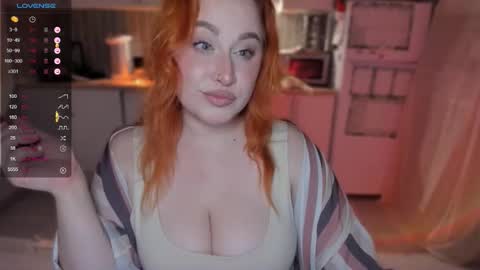 Snapshot of flower_camellia chatting on 1, 11, 2025 Camelia online show from 1, 11, 2025