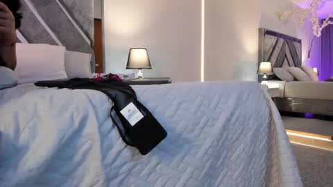 Its a pleasure to meet you. Im Flower. Help me reach 1k. Follow me. online show from 28, 9, 2025