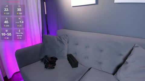 Its a pleasure to meet you. Im Flower. Help me reach 1k. Follow me. online show from 1, 11, 2025