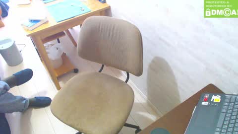 Snapshot of flowerbox chatting on 16, 2, 2025 flowerbox online show from 16, 2, 2025