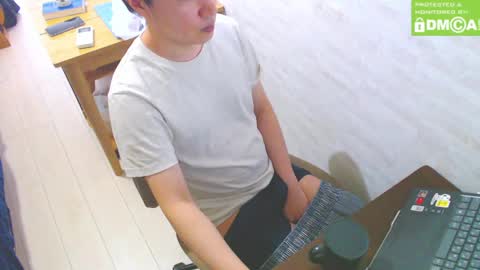 Snapshot of flowerbox chatting on 23, 2, 2025 flowerbox online show from 23, 2, 2025