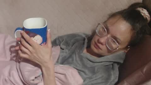 say meow and send tip  online show from 10, 4, 2026