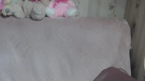 say meow and send tip  online show from 2, 4, 2026