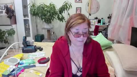 Flowerlower online show from 28, 10, 2025