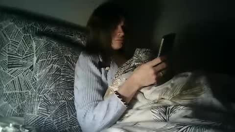 Snapshot of flowpinou chatting on 28, 12, 2024 Emmy online show from 28, 12, 2024