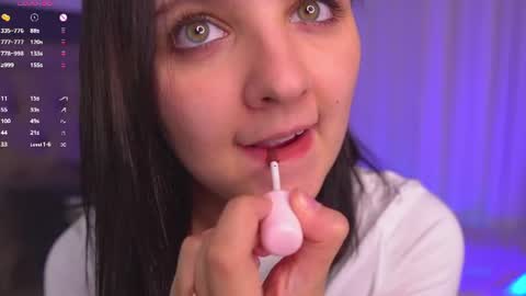 LilLisa online show from 19, 6, 2026
