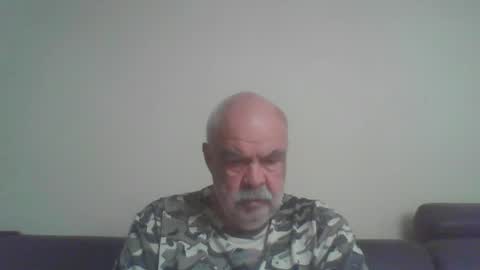 Snapshot of flutto chatting on 31, 7, 2026 flutto online show from 31, 7, 2026