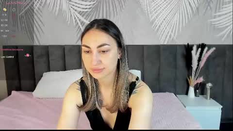 Snapshot of fly_ari chatting on 12, 6, 2026 fly_ari online show from 12, 6, 2026