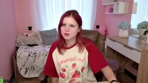 Snapshot of fox_cutee chatting on 25, 6, 2026 Fox online show from 25, 6, 2026