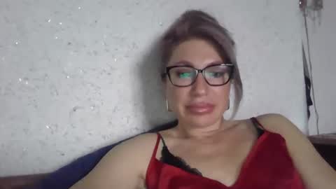 fox_red_lady7 online show from 28, 3, 2026