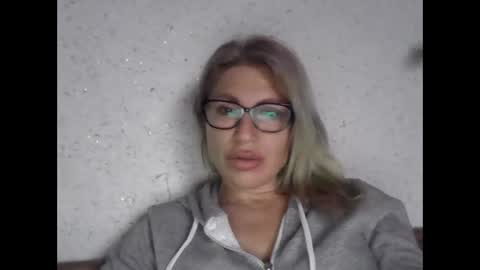 fox_red_lady7 online show from 10, 4, 2026