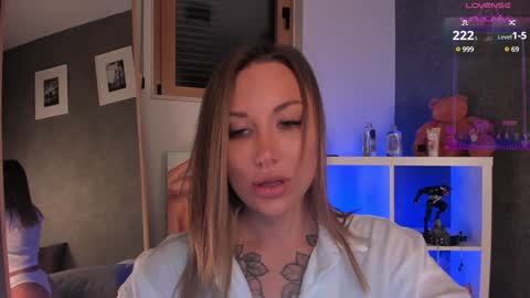 Snapshot of foxe_sailey chatting on 15, 12, 2024 Fox love you online show from 15, 12, 2024