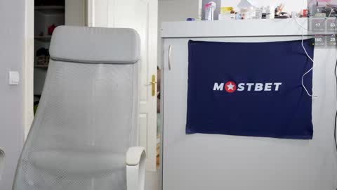 Snapshot of foxeslovefoxes chatting on 8, 12, 2024 CUSTOM PHOTOS AND VIDEOS -  online show from 8, 12, 2024