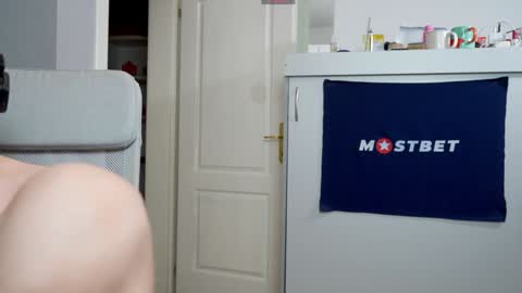 Snapshot of foxeslovefoxes chatting on 12, 12, 2024 CUSTOM PHOTOS AND VIDEOS -  online show from 12, 12, 2024