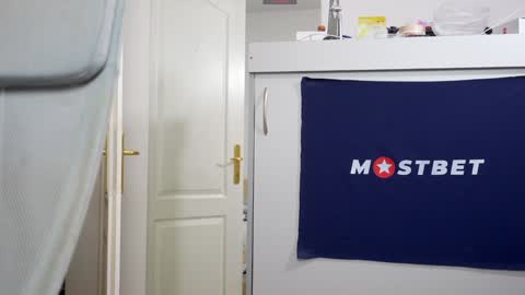 Snapshot of foxeslovefoxes chatting on 12, 12, 2024 CUSTOM PHOTOS AND VIDEOS -  online show from 12, 12, 2024