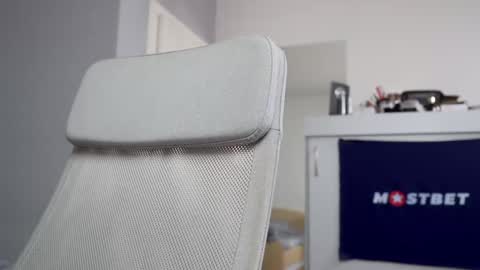 Snapshot of foxeslovefoxes chatting on 29, 12, 2024 CUSTOM PHOTOS AND VIDEOS -  online show from 29, 12, 2024