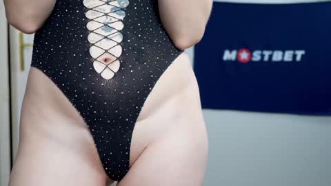 Snapshot of foxeslovefoxes chatting on 10, 1, 2025 CUSTOM PHOTOS AND VIDEOS -  online show from 10, 1, 2025