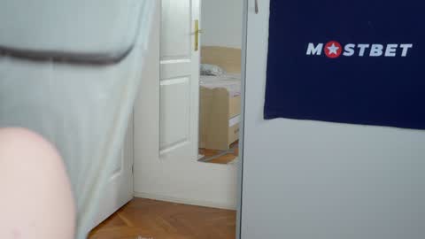 Snapshot of foxeslovefoxes chatting on 28, 1, 2025 CUSTOM PHOTOS AND VIDEOS -  online show from 28, 1, 2025