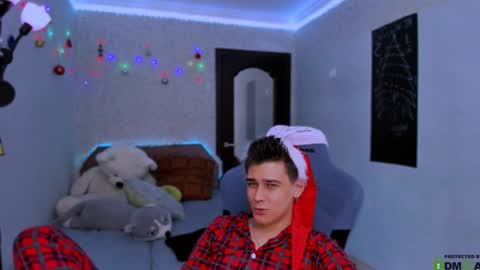 Foxicfu online show from 30, 12, 2024