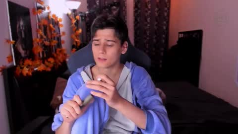 Foxicfu online show from 5, 11, 2025