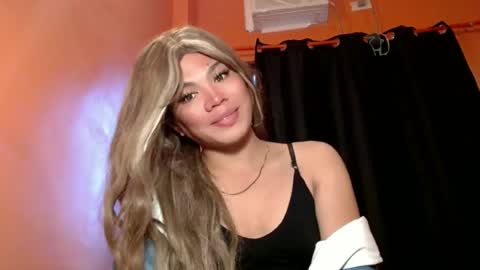 Snapshot of foxli_xx chatting on 4, 7, 2026 KITTY online show from 4, 7, 2026
