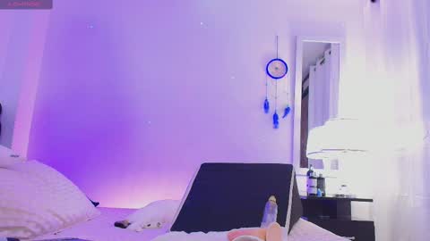 Snapshot of foxmegann chatting on 19, 2, 2025 MeganFoxxy online show from 19, 2, 2025