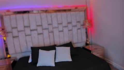 fox with 3 xs  online show from 4, 4, 2026