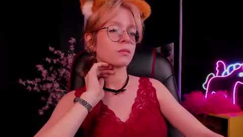 Polly online show from 5, 7, 2026