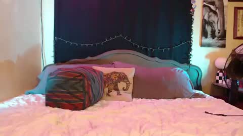 Mallory Koxx online show from 5, 7, 2026