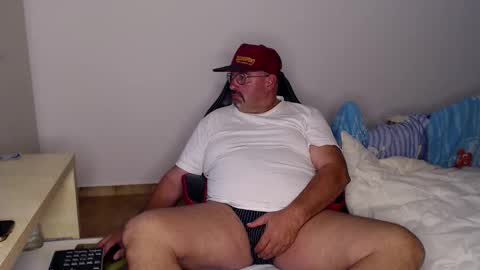 Snapshot of fraboys chatting on 23, 10, 2025 Fraboys online show from 23, 10, 2025