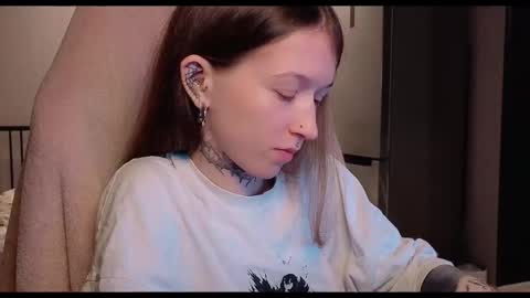 fran_bow online show from 10, 11, 2025