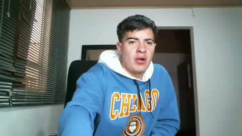 franccesco_699 online show from 20, 10, 2025
