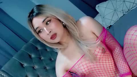 Snapshot of franchesca_fucks chatting on 15, 5, 2026 LOVE online show from 15, 5, 2026