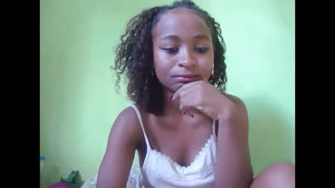 Snapshot of francine925426 chatting on 1, 3, 2026 francine925426 online show from 1, 3, 2026