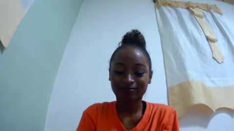 Snapshot of francine925426 chatting on 26, 7, 2026 francine925426 online show from 26, 7, 2026