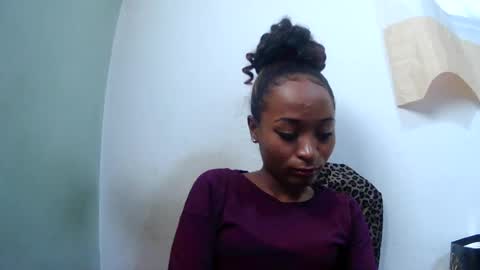 Snapshot of francine925426 chatting on 28, 7, 2026 francine925426 online show from 28, 7, 2026