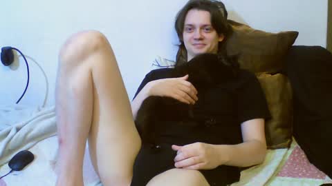 Snapshot of francisgray chatting on 8, 4, 2026 Frank online show from 8, 4, 2026