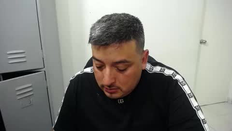 Snapshot of francoisroy chatting on 27, 9, 2025 Juan online show from 27, 9, 2025