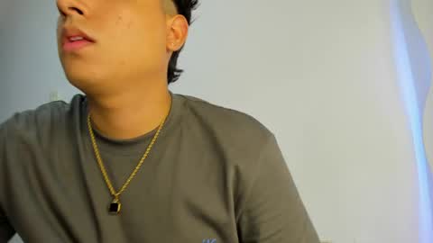 Snapshot of frank_castiglioni chatting on 1, 3, 2025 Castiglioni online show from 1, 3, 2025