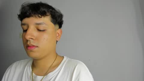 Snapshot of frank_castiglioni chatting on 2, 3, 2025 Castiglioni online show from 2, 3, 2025