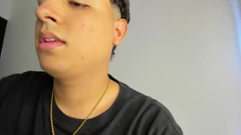 Snapshot of frank_castiglioni chatting on 3, 3, 2025 Castiglioni online show from 3, 3, 2025