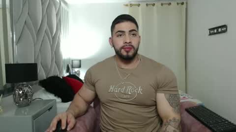 frank_foxx1 online show from 23, 10, 2025