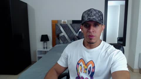 Snapshot of frank_heaven_shore chatting on 9, 1, 2025 Frank online show from 9, 1, 2025