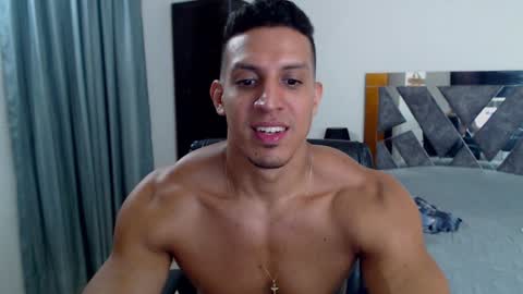 Snapshot of frank_heaven_shore chatting on 11, 1, 2025 Frank online show from 11, 1, 2025