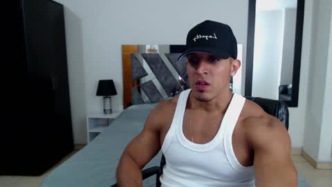 Snapshot of frank_heaven_shore chatting on 18, 1, 2025 Frank online show from 18, 1, 2025